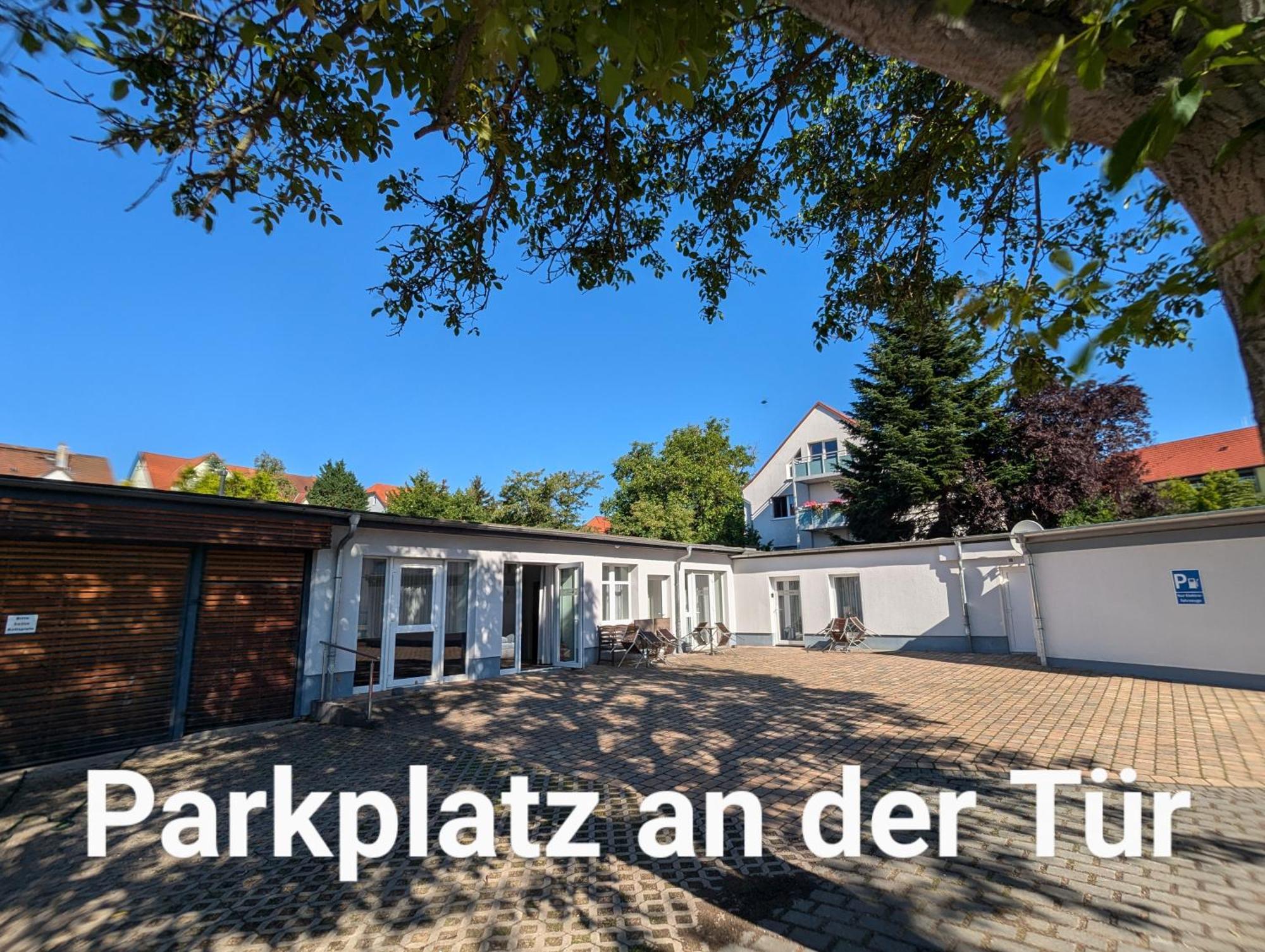 Fewo Urban Gotha-Apartment Friedenstein- Am Schlosspark- Parken An Der Der Tuer- Barrierefrei, 900 Meter Zum Bahnhof - Wallbox ภายนอก รูปภาพ